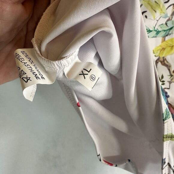 Funny Girl Sz XL One Piece Swimsuit  White & Tropical Zipper Padding Summer - Picture 13 of 14